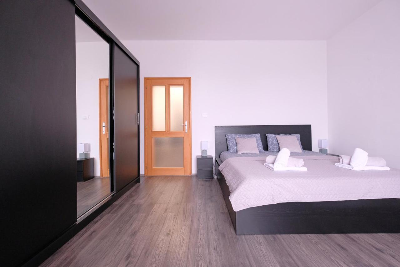 Apartment Klea - Cosy, Near City Center Pula Exterior photo